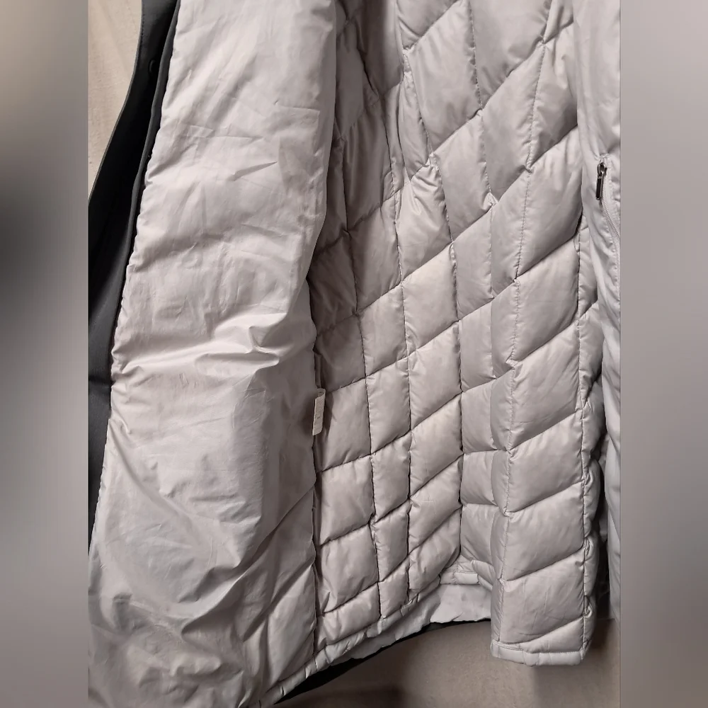 Patagonia Women's Tres 3-in-1 Parka Size M - Picture 7 of 10